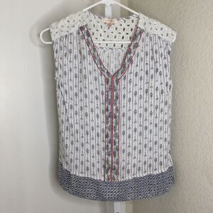 Skies are blue blouse